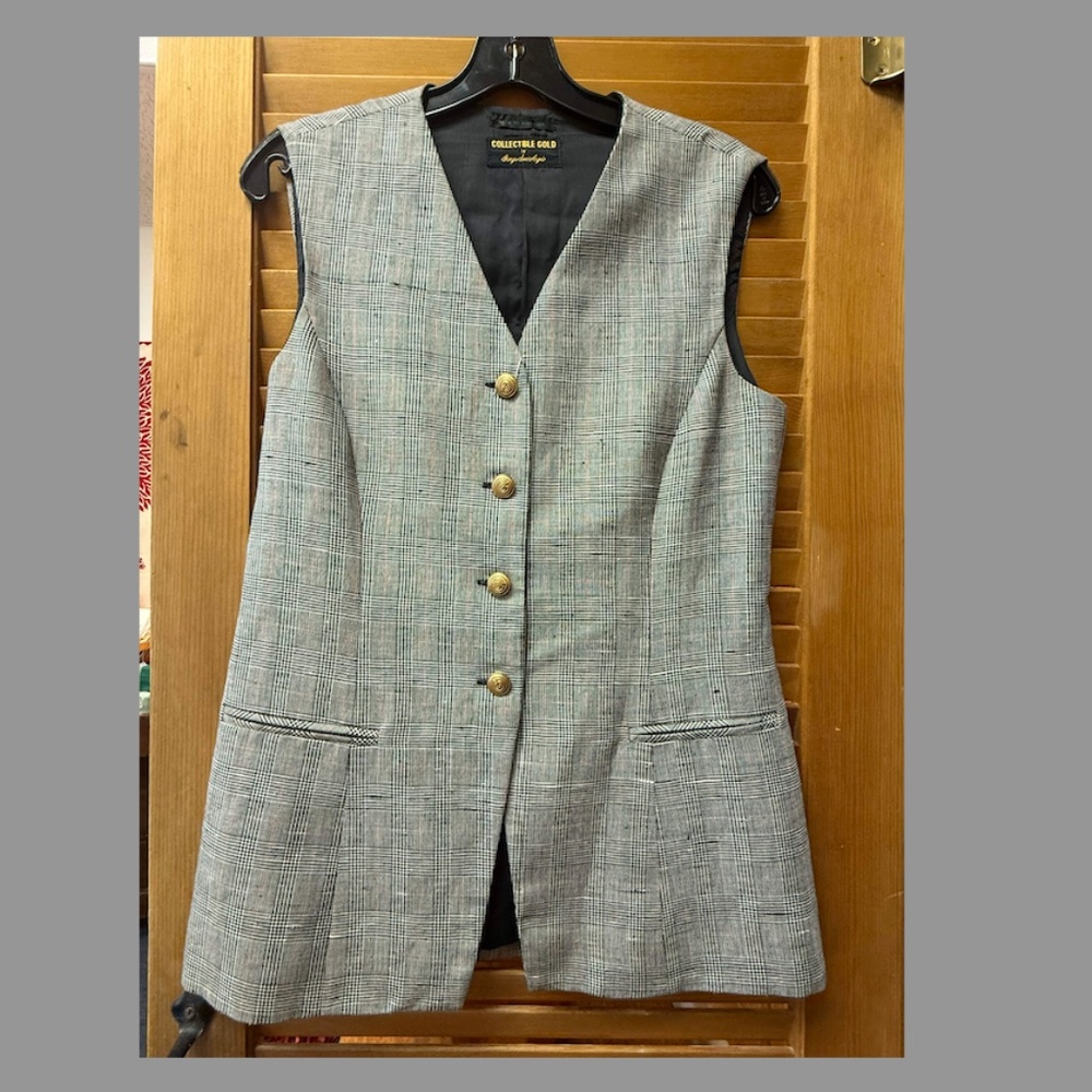 Collectible Gold Women's B/W Houndstooth/Plaid Vest, Size: Small, EUC